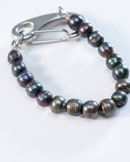 Pearl bracelet