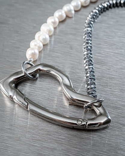 Hematite, Pearls 50-50 - White & Black